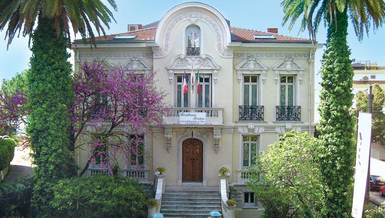 Appart hôtel Résidence La Léonie