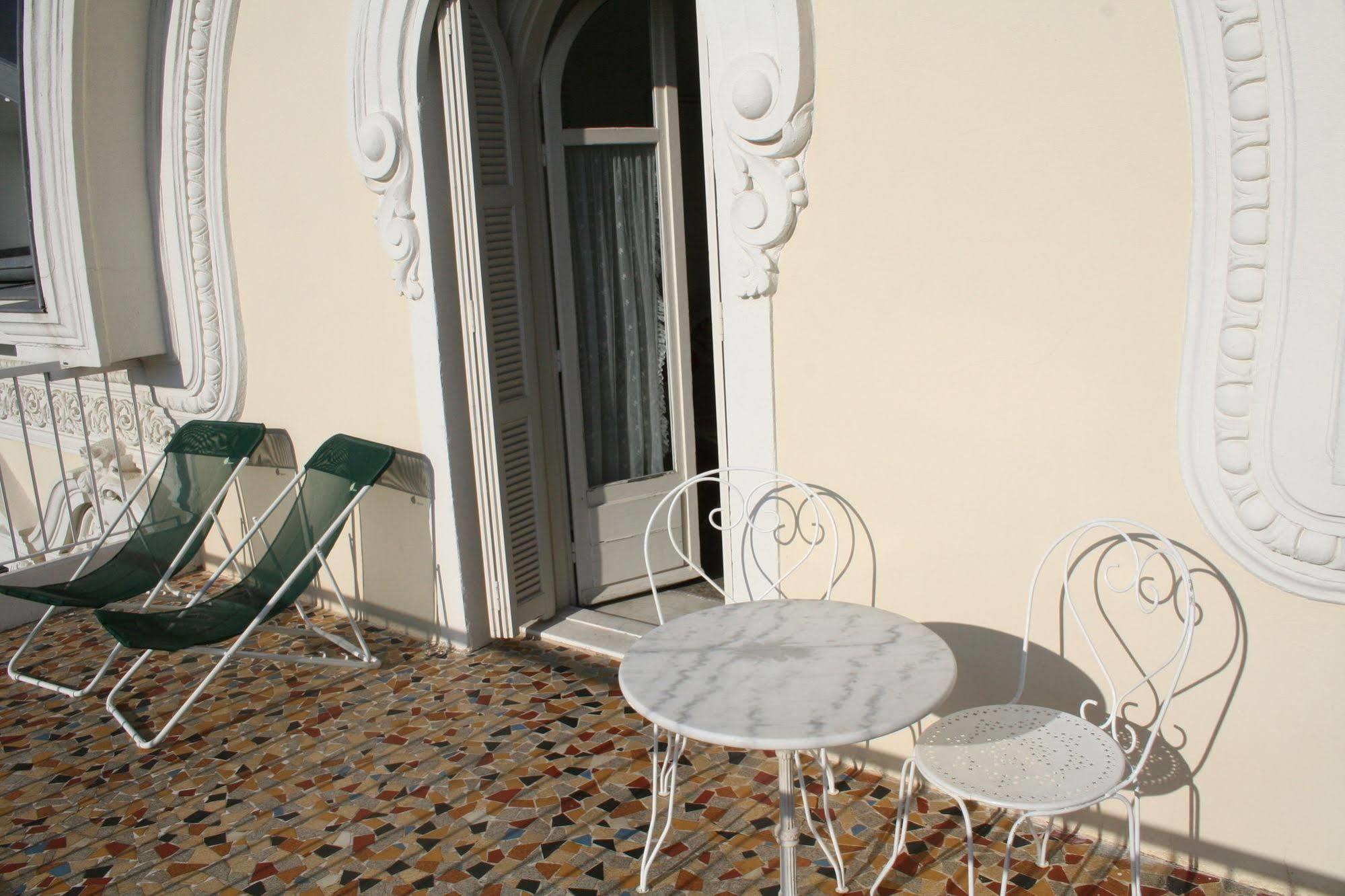 Residence La Villa Leonie 2* Nice